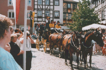 17. Juli 1990: Alzey feiert 500 Jahre Post in Mitteleuropa.